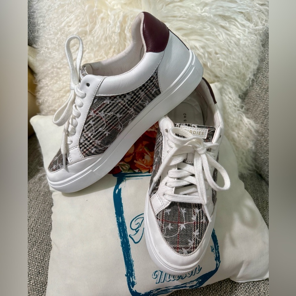 Birdies Cardinal Orbit Floral Plaid Leather Sneakers Sz 8,5